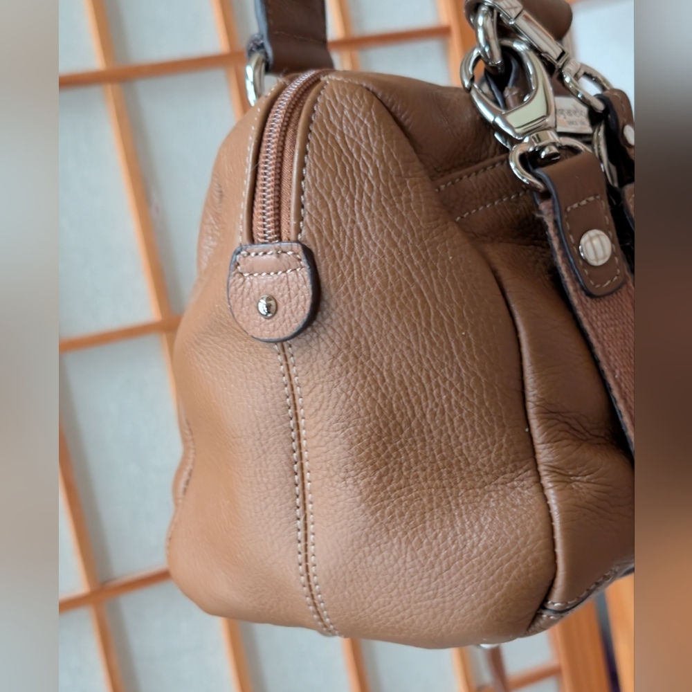Italian Leather Brown Shoulder Crossbody Bag | Satchel by Tignanello *Imperfect - Picture 5 of 15